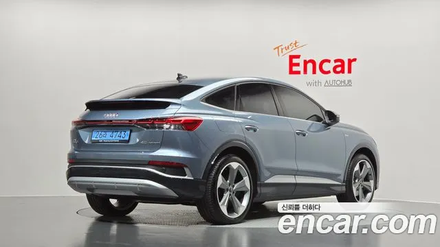Audi Q4 e-tron F4 — Фото автомобиля 2