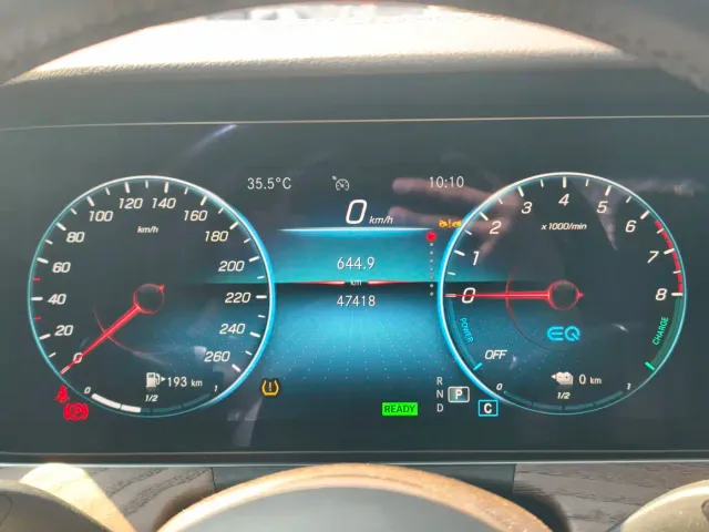 Mercedes-Benz E-Class — Фото автомобиля 8