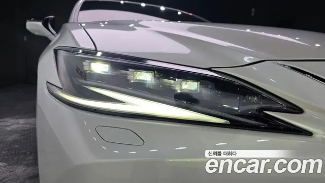 Lexus ES 7th Gen — Фото автомобиля 7