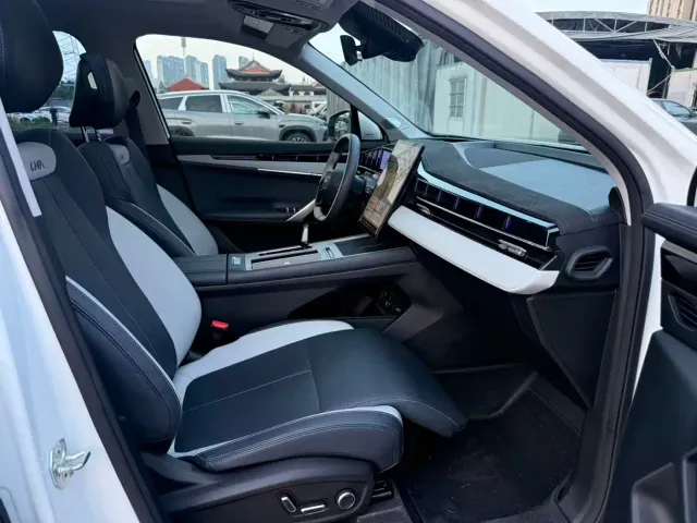 Geely Boyue L — Фото автомобиля 14