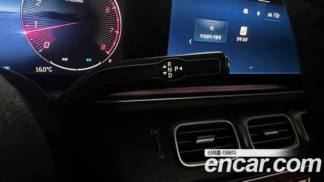 Mercedes-Benz GLE-Class — Фото автомобиля 9