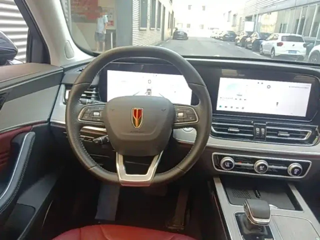 Hongqi HS5 — Фото автомобиля 14