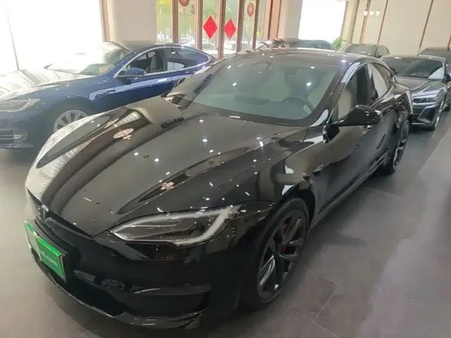 Фотография автомобиля — Tesla Model S
