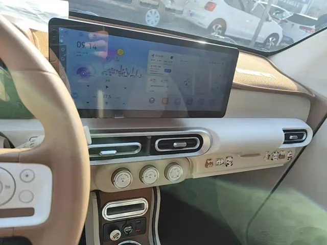 Wuling Hongguang Mini EV — Фото автомобиля 12
