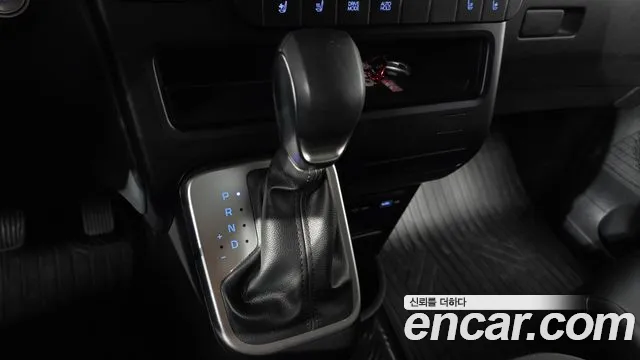 Hyundai Staria Staria Карго 5 мест — Фото автомобиля 9