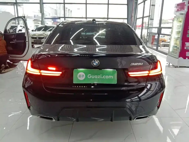 BMW 3 Series — Фото автомобиля 5