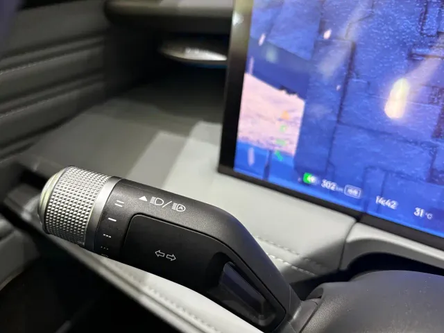 Geely Galaxy E8 — Фото автомобиля 13