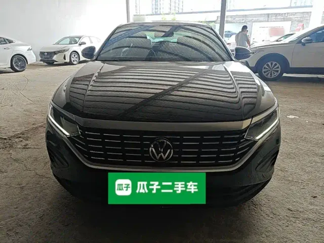 Volkswagen Passat — Фото автомобиля 2