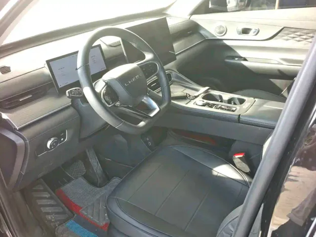 Chery Tiggo 8 PLUS C-DM — Фото автомобиля 5