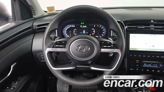 Hyundai Tucson Tucson (NX4) Бензин 1.6 турбо 2WD — Фото автомобиля 14