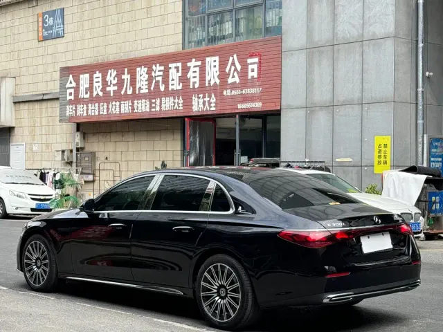 Mercedes-Benz Mercedes-Benz E-Class 2024 E 300 L Fashion — Фото автомобиля 6