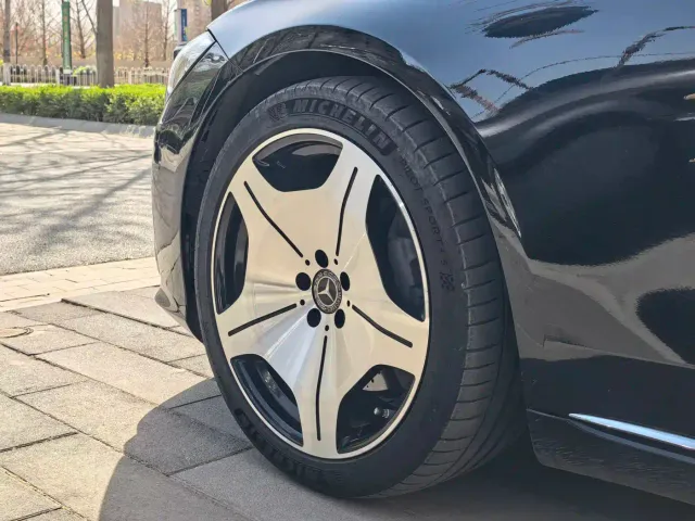 Mercedes-Benz S-Class — Фото автомобиля 7