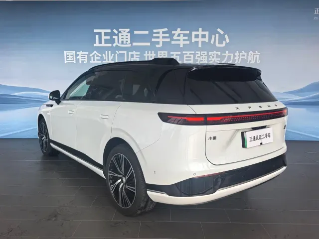 Xpeng G9 — Фото автомобиля 12