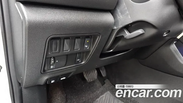 Renault-KoreaSamsung QM6 Новый QM6 2.0 LPe RE Signature 2WD — Фото автомобиля 20