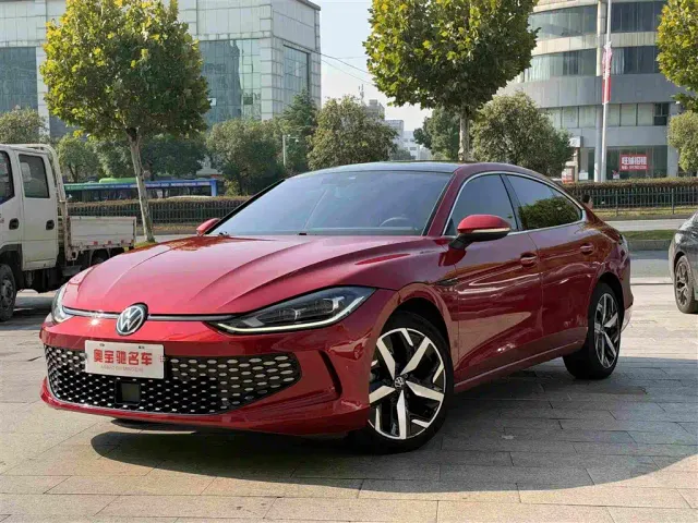 Фотография автомобиля — Volkswagen Lamando