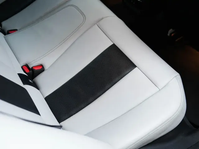 BMW M3 — Фото автомобиля 15