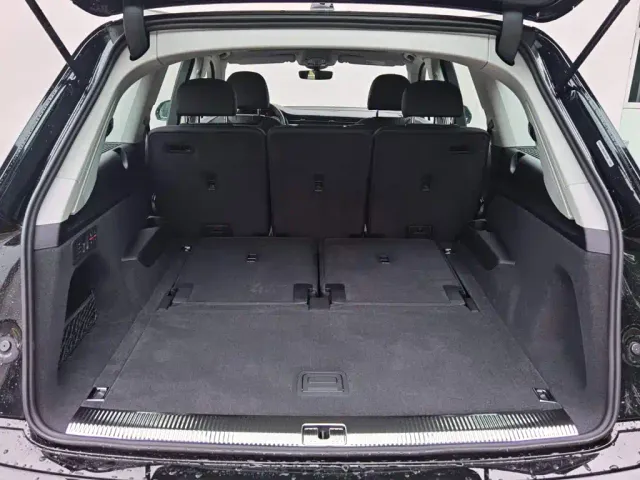 Audi Q7 — Фото автомобиля 6