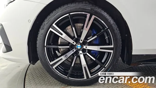 BMW 5-Series 5 серия (G60) 530i xDrive M Sport — Фото автомобиля 5
