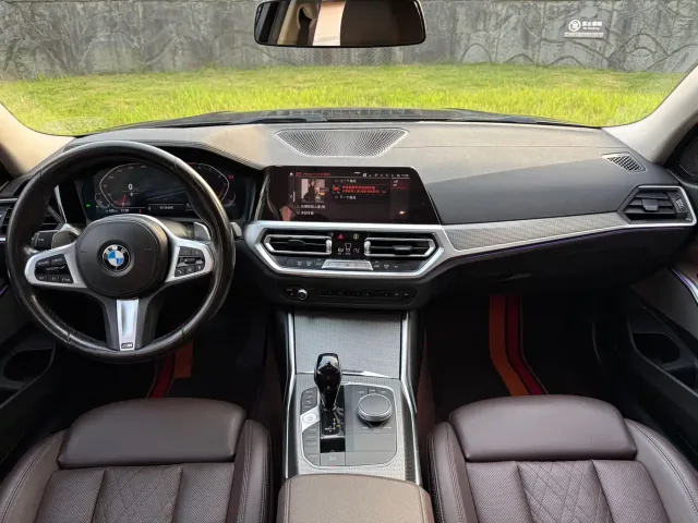 BMW 3 Series — Фото автомобиля 10