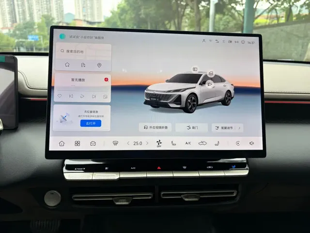 Changan Eado — Фото автомобиля 8