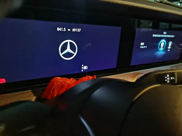 Mercedes-Benz E-Class — Фото автомобиля 16