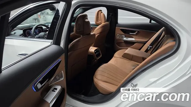 Mercedes-Benz E-Class W214 — Фото автомобиля 20