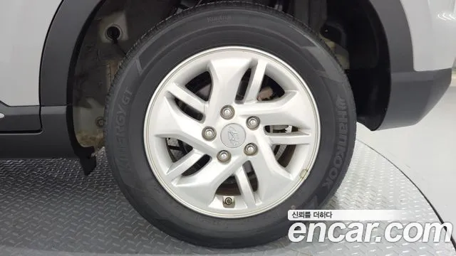 Hyundai Venue — Фото автомобиля 6