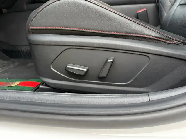 Hyundai Elantra — Фото автомобиля 23