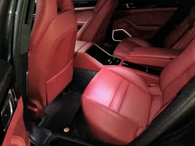 Porsche Panamera — Фото автомобиля 11