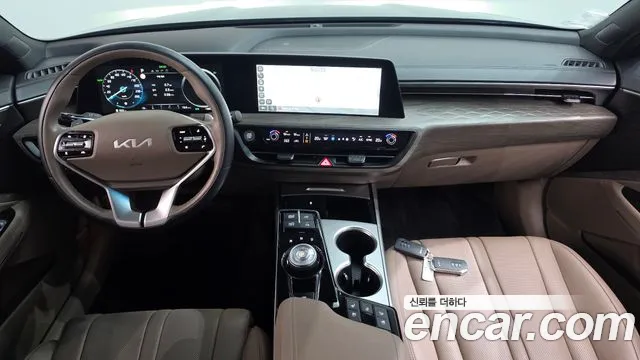 Kia K8 Hybrid — Фото автомобиля 10