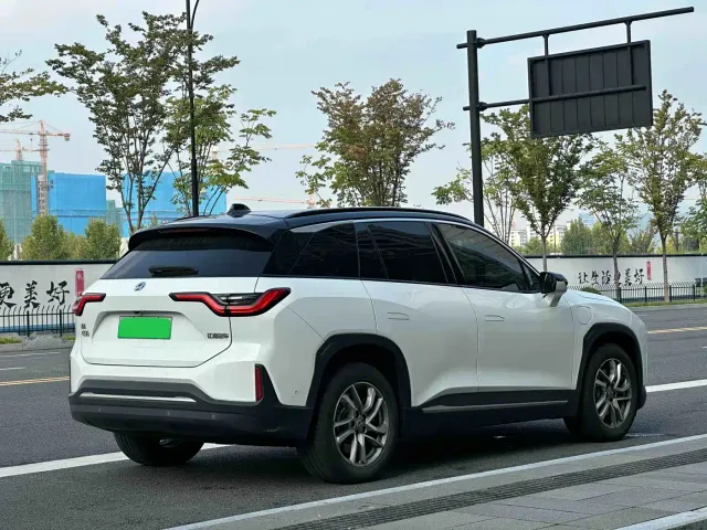 Nio ES6 — Фото автомобиля 5