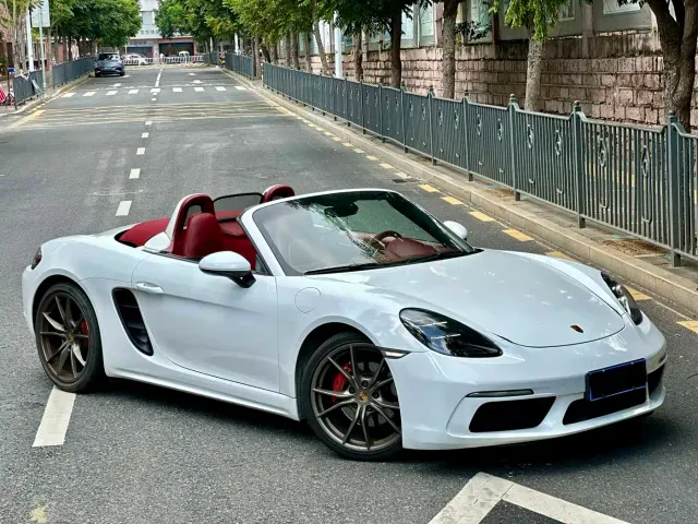 Porsche 718 — Фото автомобиля 3