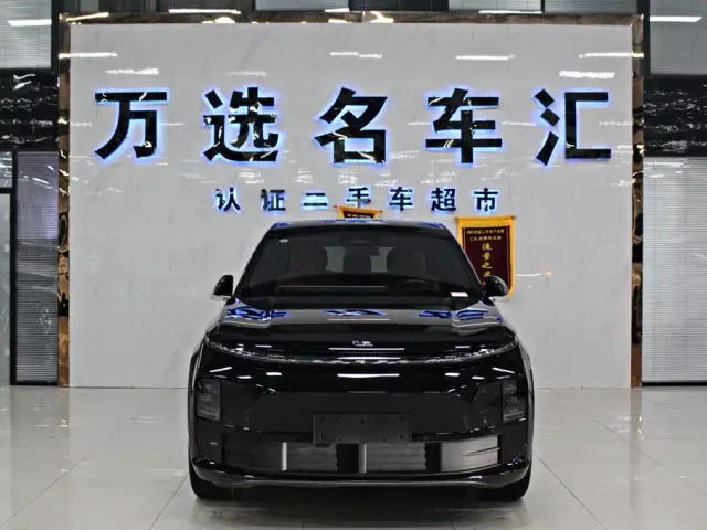 Фотография автомобиля — Li Auto L6