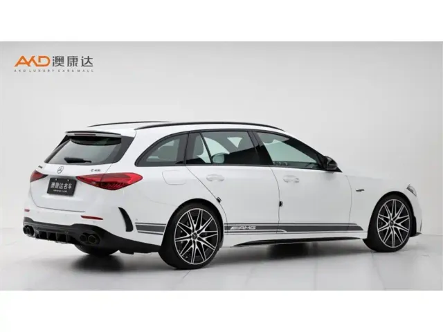 Mercedes-Benz C-Class AMG — Фото автомобиля 3