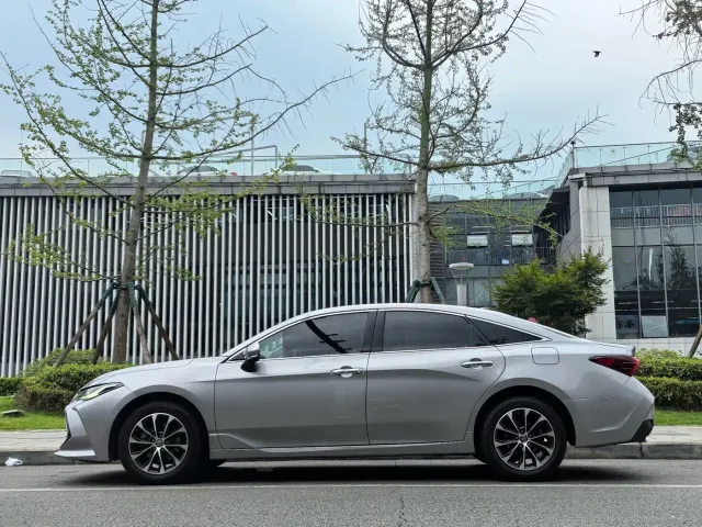 Toyota Avalon — Фото автомобиля 17