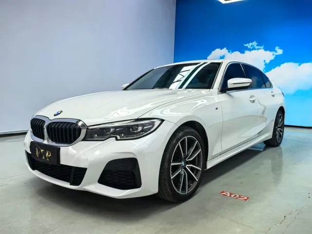 BMW 3 Series — Фото автомобиля 4