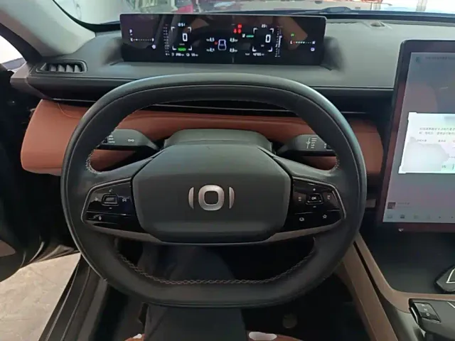 Changan Qiyuan A05 — Фото автомобиля 10