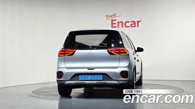 Kia Niro Niro Plus Air — Фото автомобиля 4