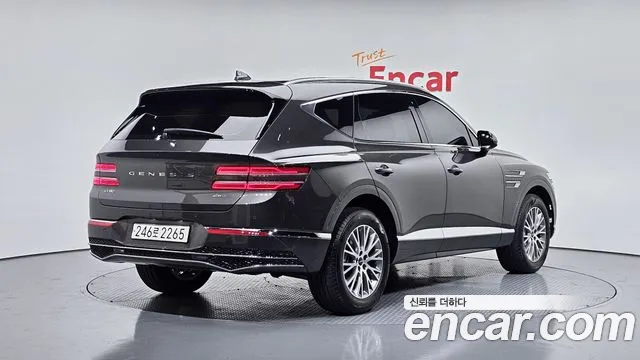 Genesis GV80 2.5T Бензин AWD — Фото автомобиля 2