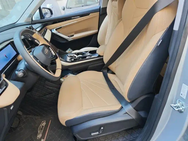 Geely Boyue L — Фото автомобиля 16