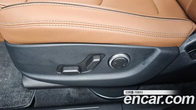 Genesis GV70 2.5T Бензин AWD — Фото автомобиля 27