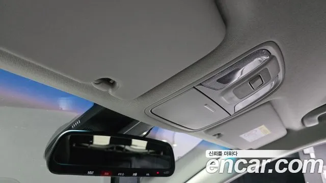 Kia Niro — Фото автомобиля 7