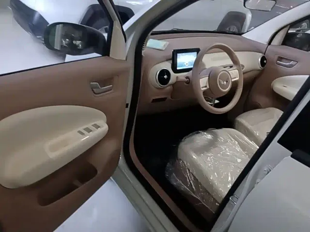 Wuling Hongguang Mini EV — Фото автомобиля 15