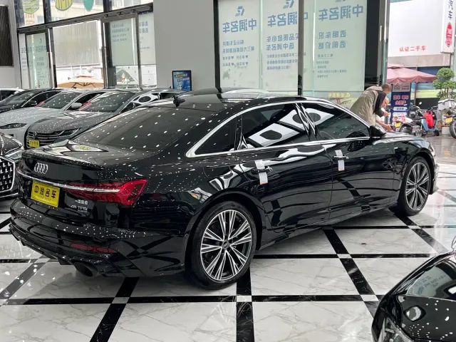 Audi A6L — Фото автомобиля 16