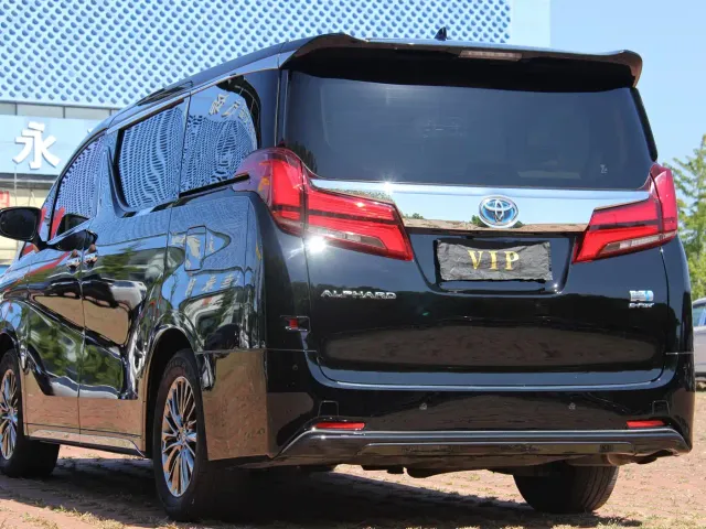 Toyota Alphard 2021 Hybrid 2.5L Luxury — Фото автомобиля 6
