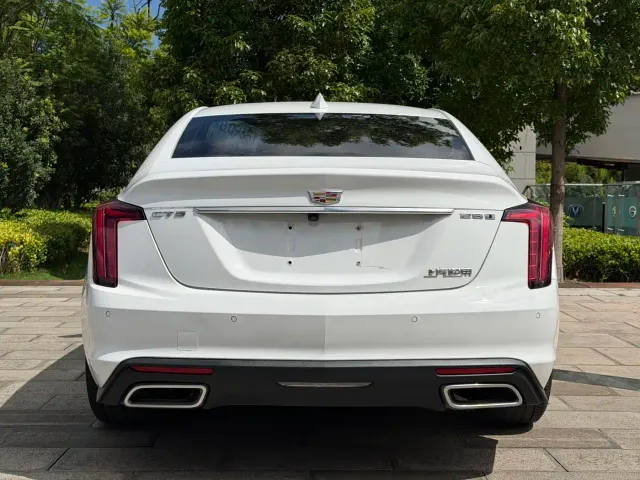 Cadillac CT5 — Фото автомобиля 5