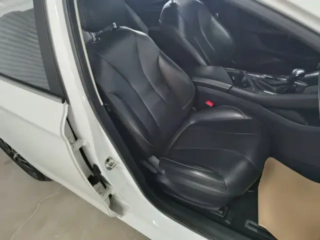 Roewe i5 — Фото автомобиля 24