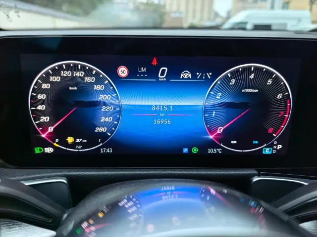 Mercedes-Benz GLB-Class — Фото автомобиля 11