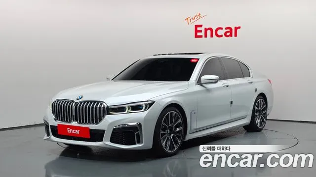 Фотография автомобиля — BMW 7 Series