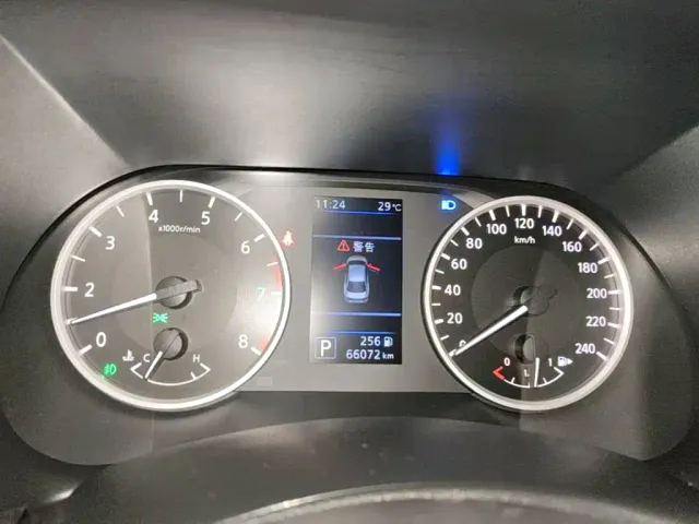 Nissan Sylphy — Фото автомобиля 11